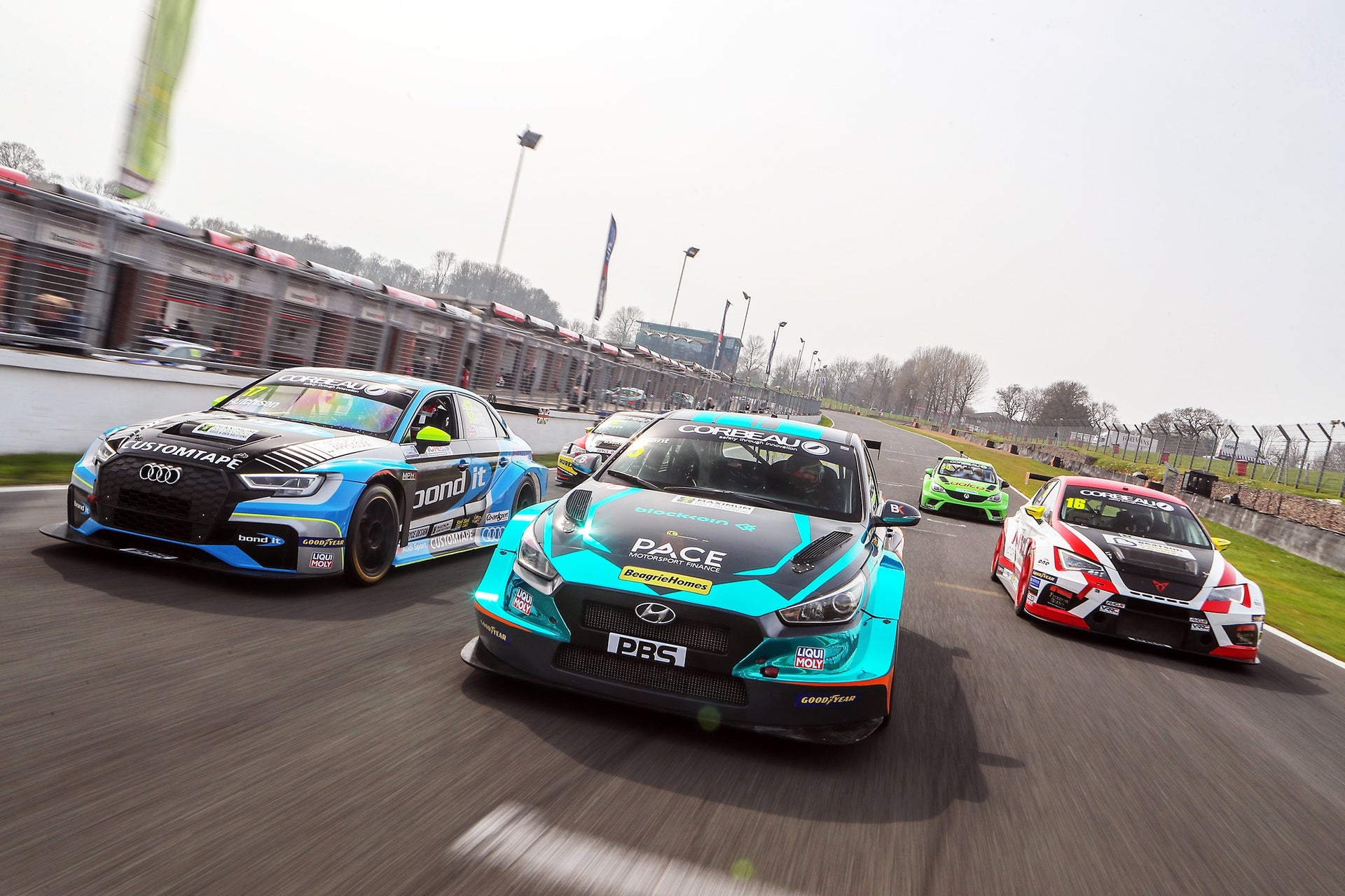 CARLESS FUELLED TCR UK ANNOUNCE MEDIA DAY